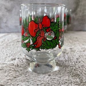 Christmas glasses.  Mid century vintage. Set of 6